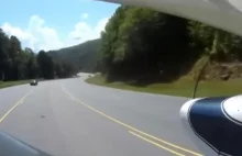 Pilot ląduje na autostradzie po awarii silnika