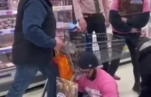 Klienci kontra protestujący przeciwko jedzeniu mięsa w UK