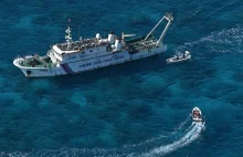 Chińskie statki rybackie pompujące cyjanek do spornych wód: Filipiny
