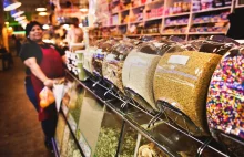 Biedronka dostaje możliwość wglądu do CEPiK-u, 90 min parkowania pod sklepem...