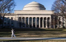 MIT staje się pierwszym elitarnym uniwersytetem, który rezygnuje z DEI