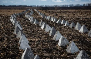 Łotwa zaczęła kopać rowy przeciwczołgowe na granicy z Rosją