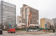 W centrum Łodzi trwa wyburzanie Hotelu Światowit - Łódź
