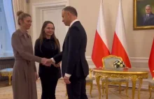 Trwa spotkanie prezydenta z żonami Kamińskiego i Wąsika w Pałacu Prezydenckim