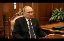 Putin i Kadyrow. Jeden trzyma stół, drugi trzęsie się ze strachu.