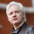 Julian Assange wychodzi na wolność