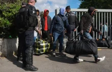 Francja. Usunięto tysiące bezdomnych imigrantów w ramach "czystki społecznej"
