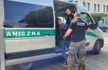 Katowice: Ukraińcy zatrzymani. W ich aucie znaleziono 18 osób