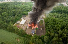 Ogromny pożar na Dolnym Śląsku. Płoną beczki z odpadami chemicznymi!