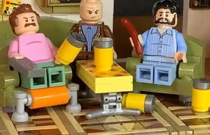 "Świat według Kiepskich" z klocków LEGO. Zestaw hitem TikToka