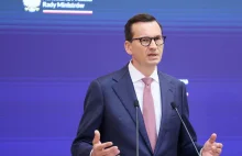 Morawiecki uderza w Tuska i straszy migrantami. "Przepychają siłą pakt"