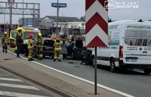 Zderzenie toyoty z innymi autami na S8, uwaga KOREK!