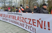 Protesty mieszkańców przeciw obszarowi ścisłej ochrony w puszczy Białowieskiej.