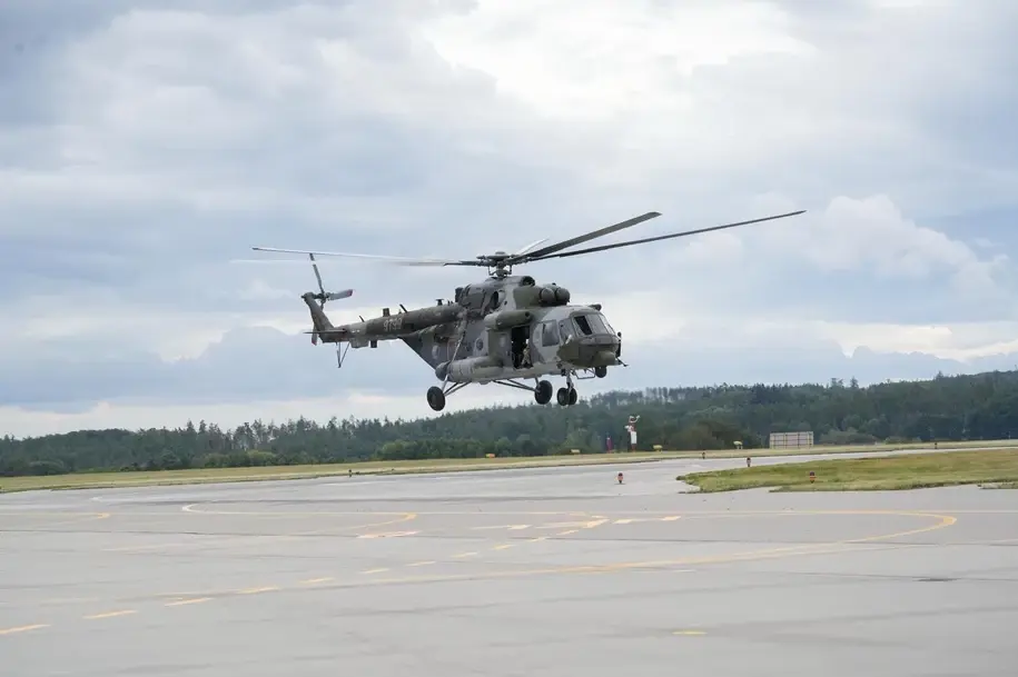 Śmigłowce z Czech do zwalczania dronów są już w Polsce