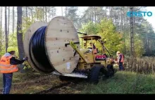 Mechaniczne układanie kabla energetycznego SN do ziemi