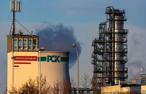 Shell chce pozbyć się udziałów w niemieckiej rafinerii. Orlen w grze