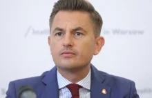 Arkadiusz Myrcha zarabia dodatkowo około 10 tys. złotych