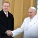 Erdogan powiedział, że zadzwoni do papieża w sprawie "haniebnej" ceremonii