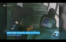 Trójka nastolatków próbowała zastrzelić czternastolatka w szkolnym autobusie.