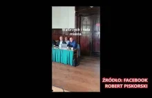 Wałbrzyski radny Mariusz Kalinowski deklaruje przyjęcie 10 Filipinek