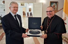 Gorące pożegnanie Kościoła katolickiego dla ambasadora Rosji w Polsce