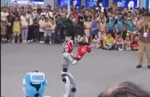 Robotyka wypiera zawodników sportów walki.