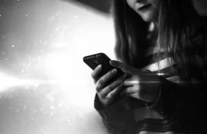 Zhakowano polską aplikację szpiegującą. Wyciekły dane ofiarów i operatorów.