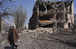 Rosjanie sprzedają zbombardowane mieszkania w Mariupolu. Opuścili je Ukraińcy