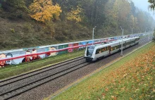 PKM-ka ściga mężczyzn po rozwieszeniu polskiej flagi na pro-ukraińskim muralu