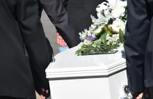 Hiszpania: Kobieta ożyła w zakładzie pogrzebowym