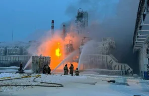 Drony podpaliły terminal gazowy Novatek pod Petersburgiem