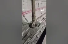 Wiertło przypadkowo przebija się do metra w Stambule
