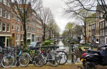 Amsterdam - miasto rowerów, kanałów i coffeeshopów