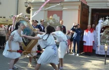 Harlem shake z obrazami świętych. Wyjątkowa tradycja na Kaszubach!