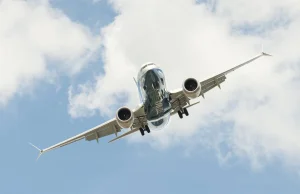 Boeing wzywa do sprawdzania 737 MAX pod kątem ewentualnych poluzowanych śrub