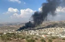 Żydowscy osadnicy rozpoczęli pogrom Palestyńczyków w miejscowości Deir Sharaf