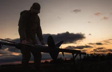 Ochraniał Angelinę Jolie na Ukrainie. Zgarnęła go komenda uzupełnień