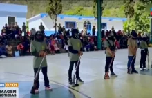 Meksyk: Dzieci z bronią mają chronić wioski przed kartelami