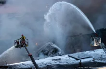 Pożar w gdańskim porcie. RCB ostrzega przed kąpielami w morzu