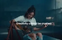 Samsung odpowiada na kontrowersyjną reklamę Apple Crush!