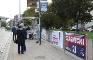 NIK. Reklamowy bałagan w polskich miastach. Nielegalne banery szpecą ulice