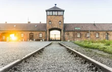 Oświęcim. Uczniowie z Niemiec "hajlowali" podczas wycieczki do Auschwitz.