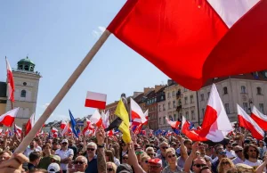 Rzeczpospolita: Platforma odrobiła lekcję z polskości