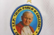 Jan Paweł II patronem klubu z Peru. Wizerunek papieża zamiast herbu