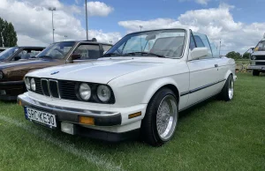 BMW 325i E30 - amerykańska wersja kultowej trójki