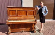 Pianino z Goworowic pod Nysą odnalazło się 80 lat później w Hajnówce pod białoru