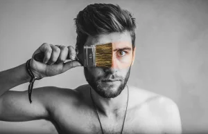 Dogadzanie emerytom i pomijanie problemów 30-latków musiało źle się skończyć