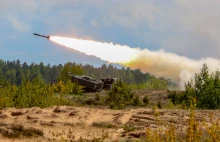 Ukraina zyska kolejne zapasy amunicji, w tym rakiet do HIMARS