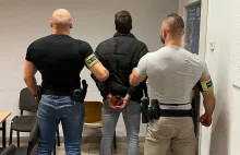 Czy w polskiej policji zatrudniają koksy na sterydach? [FOTO]