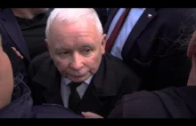 Kaczyński kontra wieniec. Dogrywka dla prezesa.